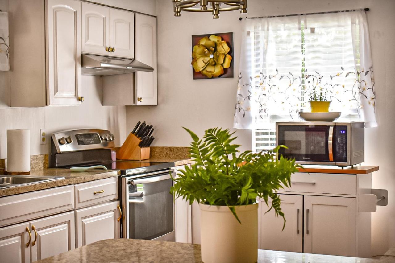 Welcome To The Cottage: A Home Away From Home Port St. Lucie ภายนอก รูปภาพ